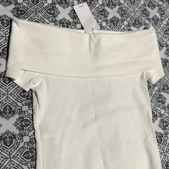MANGO Off-Shoulder Top, Size M, Color White - Picture 3 of 4